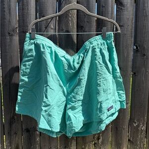 Teal Patagonia Baggies, women's size XXL